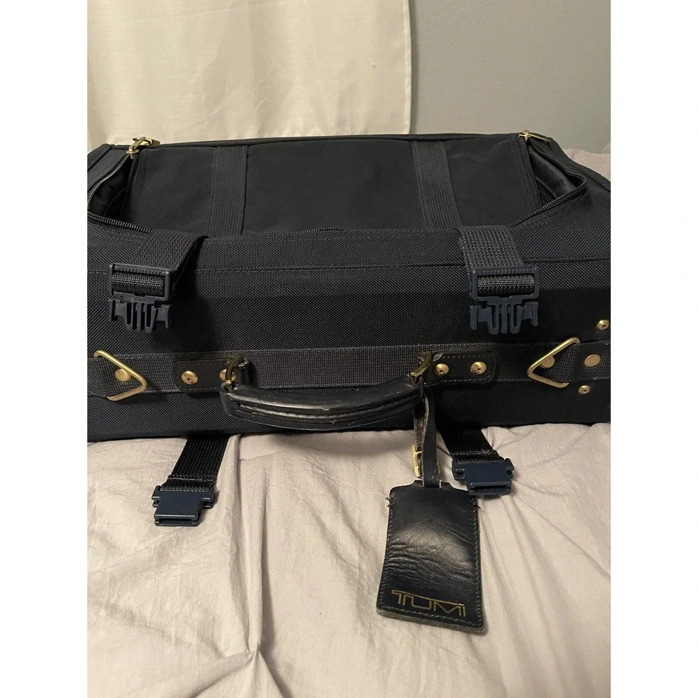 Vtg Tumi Navy Blue Ballistic Nylon Wheeled Luggage‎ Suitcase 21x14x8, Wheel Kit